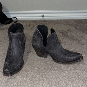 Black Ariat Booties
